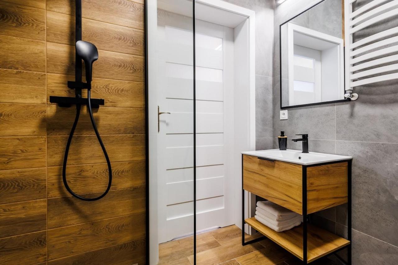 Premium Apartment *